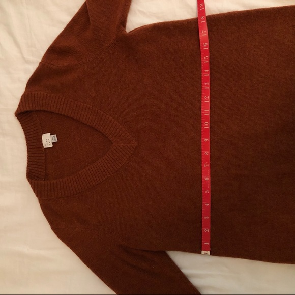 ★ A new day | V-neck sweater - Picture 6 of 7